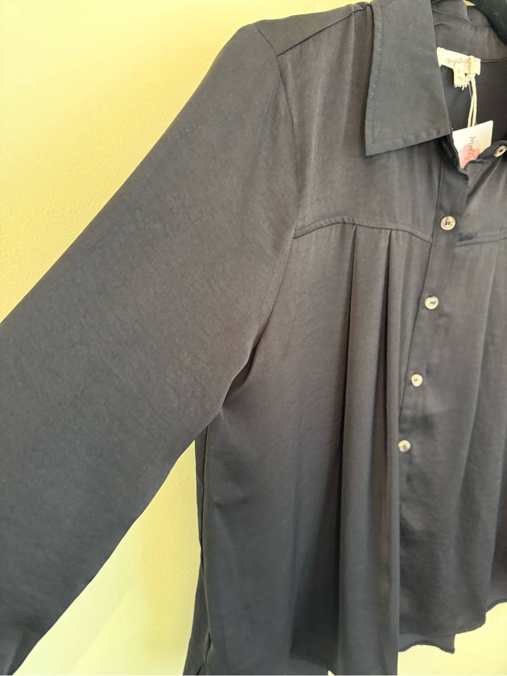 Mystree Black Button Down Shirt *NEW WITH TAGS* - Picture 4 of 8